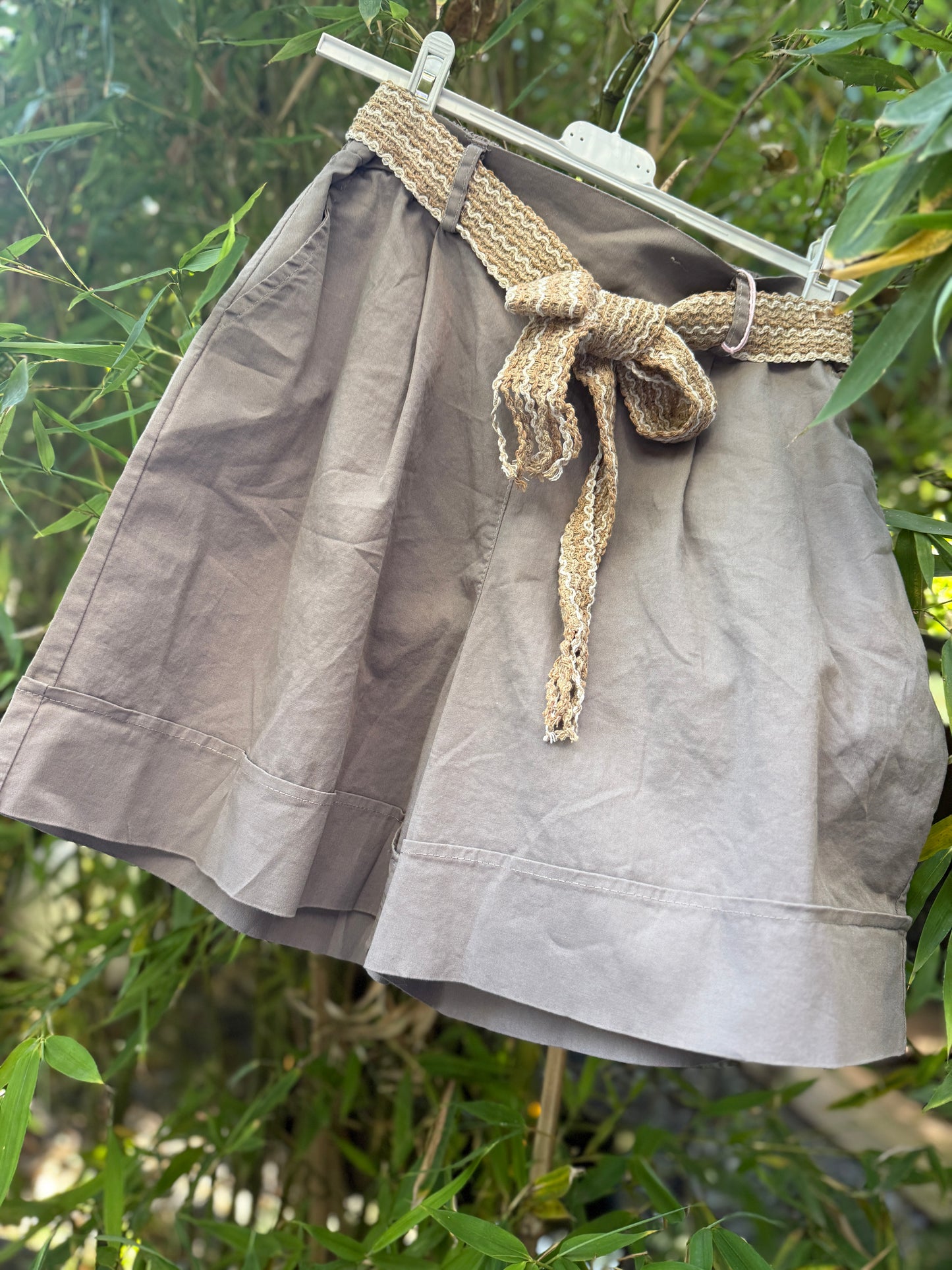 lässige Shorts mit Taschen