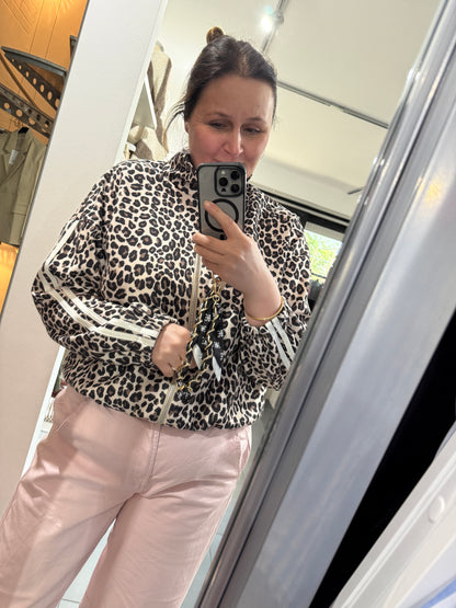 Leo Bomberjacke mit weißen Streifen – Trendiger Allrounder