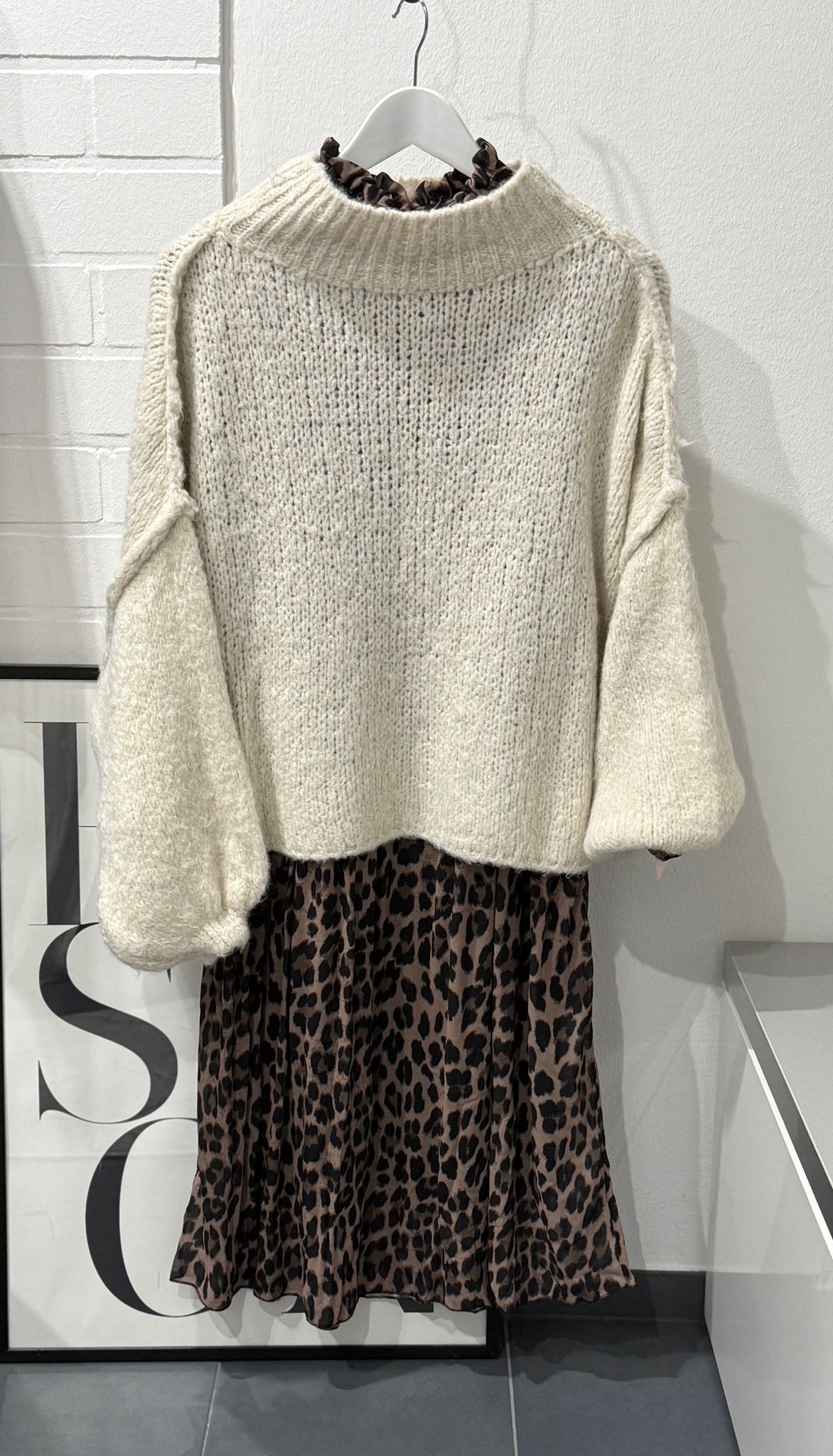 Plissiertes Kleid im Leo-Print