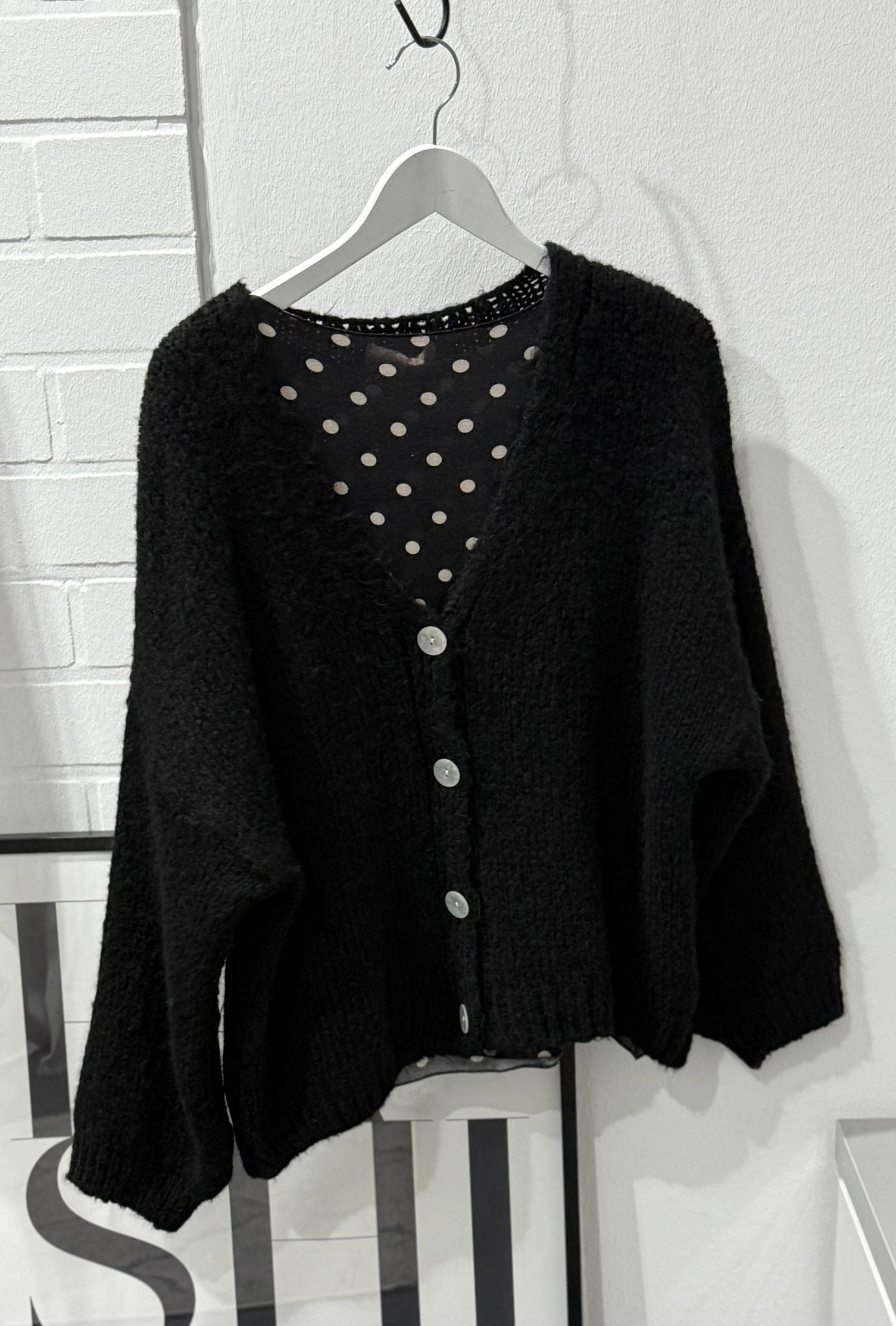 Strickcardigan mit V-Ausschnitt